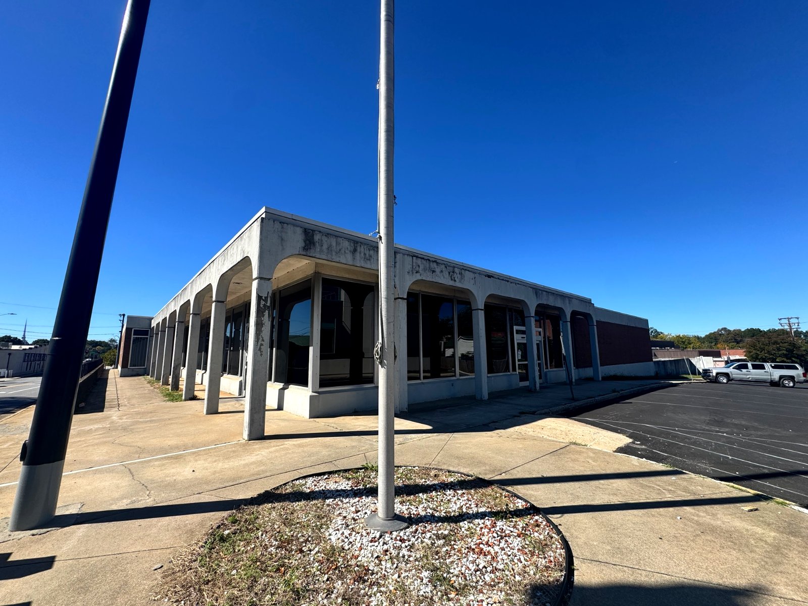 The former post office in downtown Lexington, NC before demolition